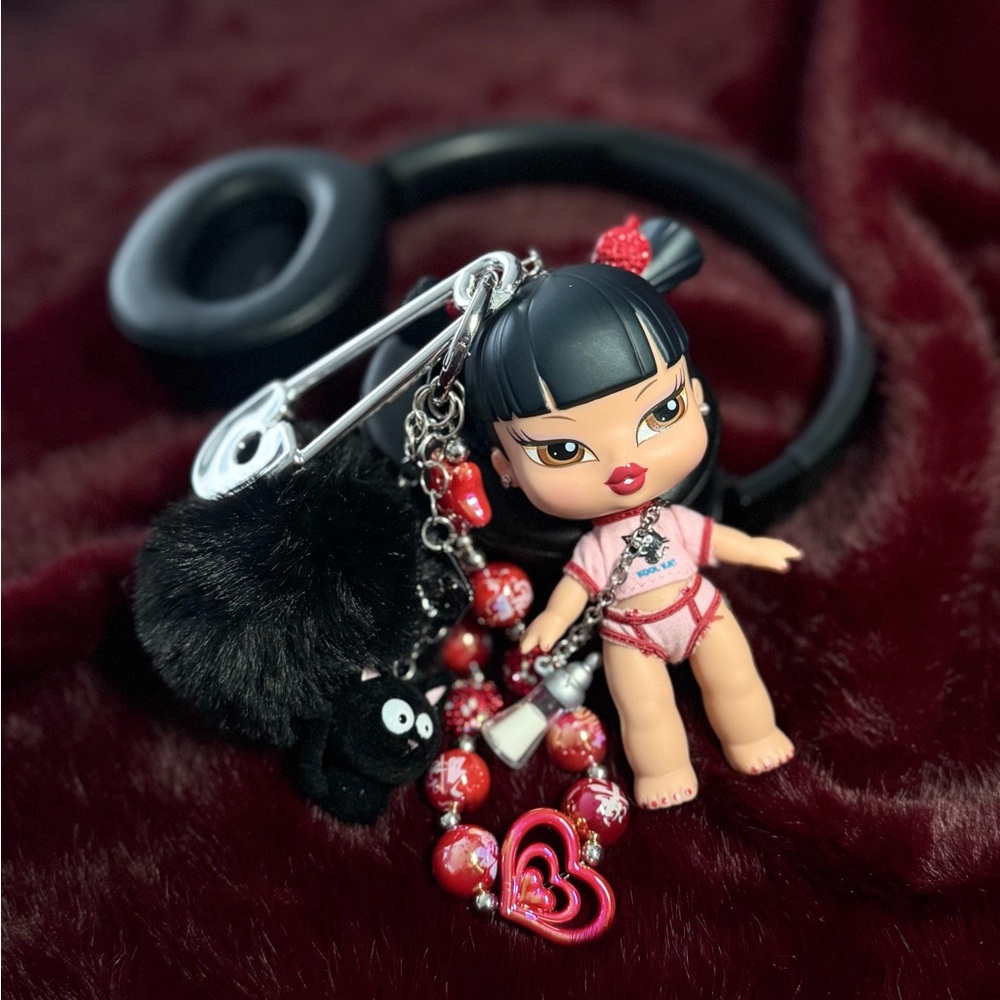 Bratz Babyz Keychain Brand New Jade Doll